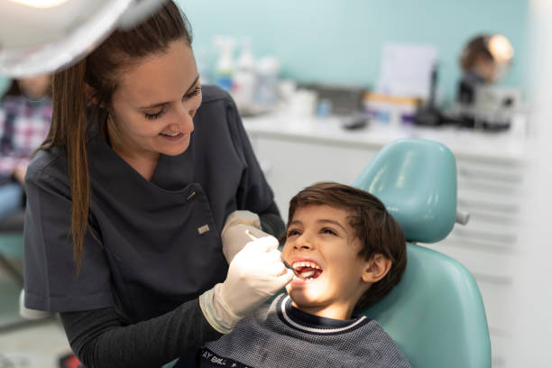 Best Cracked Tooth Emergency Dentist  in Monroeville, OH